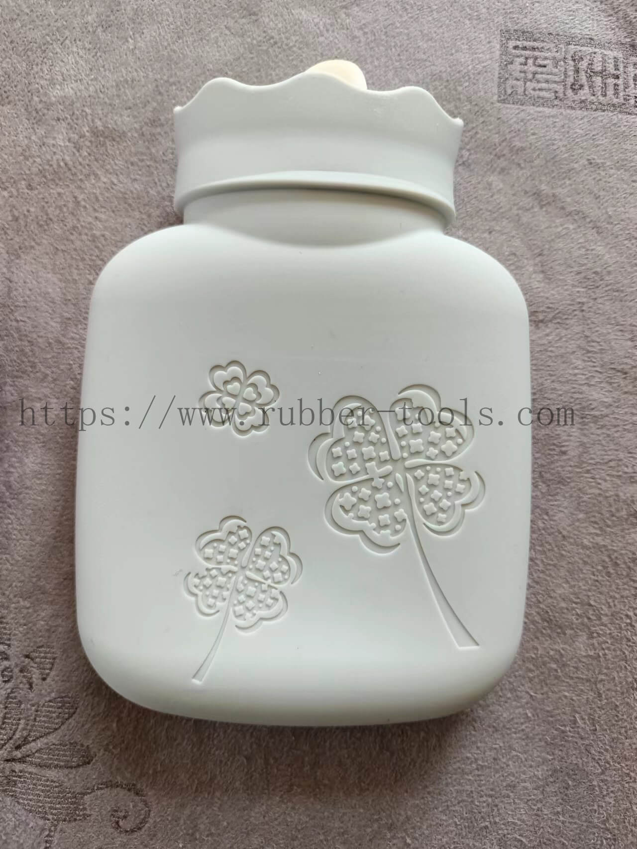 Silicone Hot Water Bag: Ultimate Warmth & Comfort | Industry-Leading Quality - Image 2